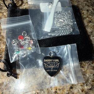 Daddy’s girl urn necklace